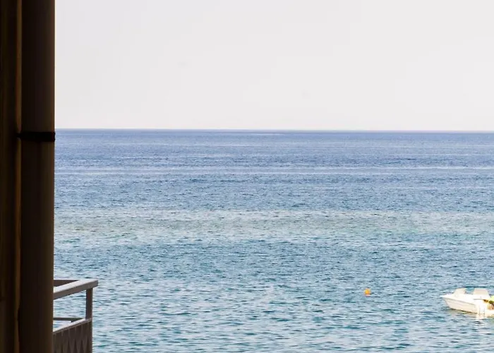 Argyros Guest house 3*